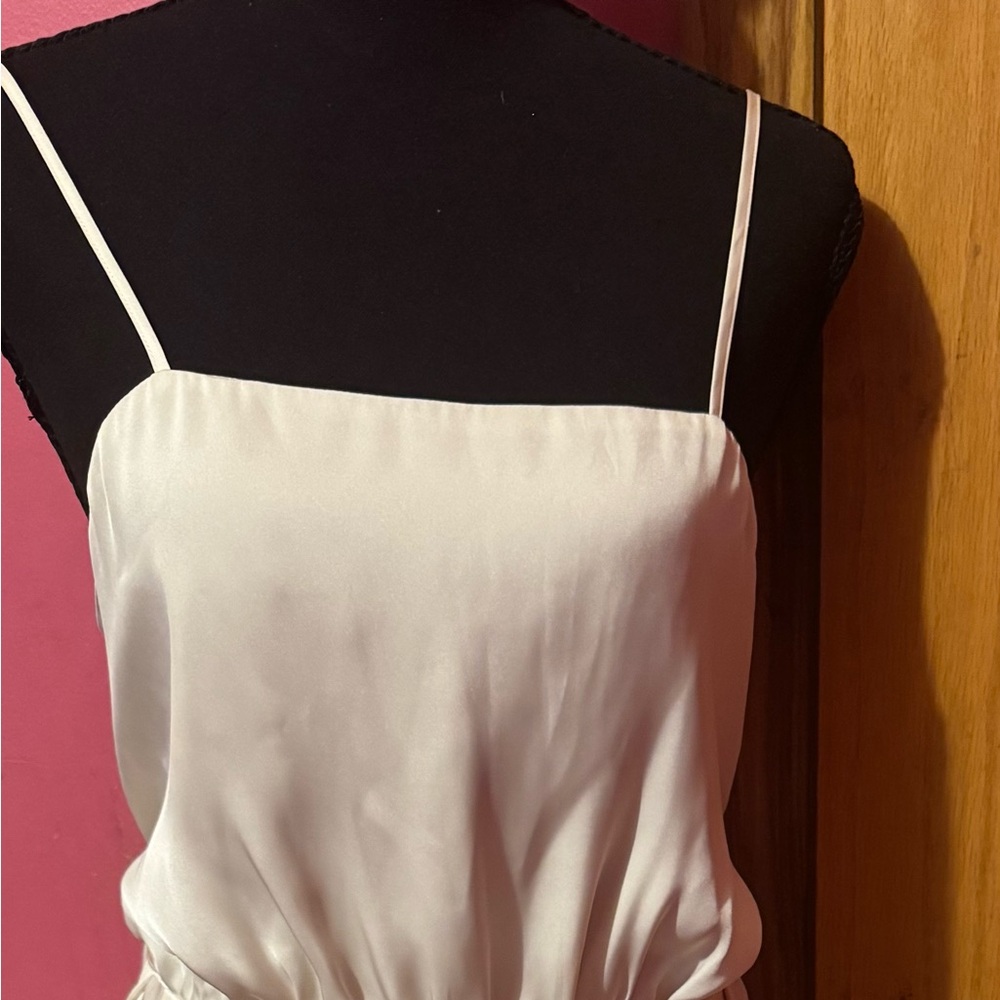 Elegant White XS Express dress